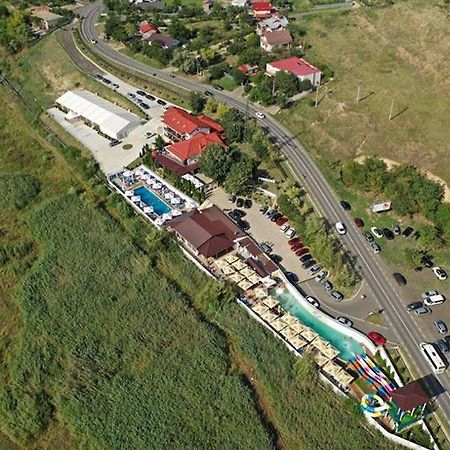 Pensiunea Lebada Tulcea Exterior photo