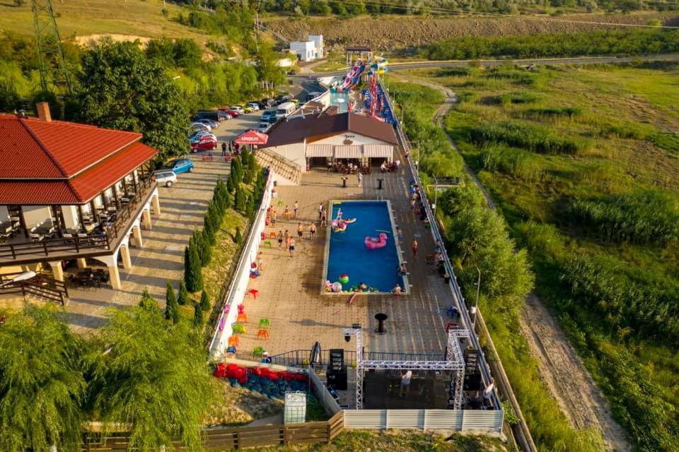 Pensiunea Lebada Tulcea Exterior photo